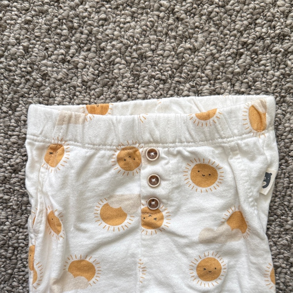Rabbit + Bear suns outfit - Picture 3 of 4